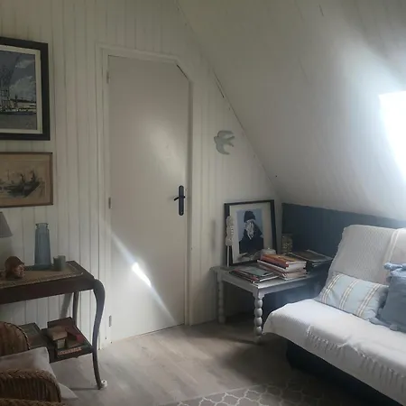 D'hotes Et D'etape Avel Glaz Bed & Breakfast *